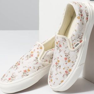 NWT in Original Box Vintage Floral Slip On Vans